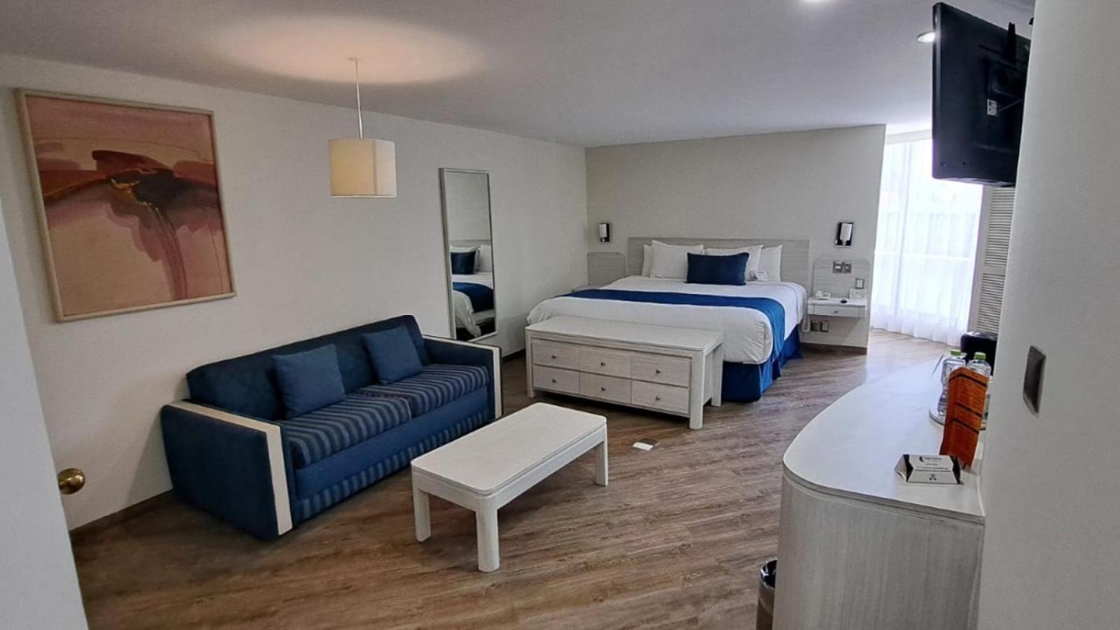 Hotel Century Reforma 4*